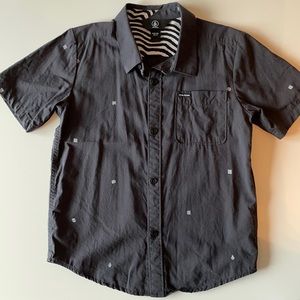 Boys Volcom Shirt, size 7/XL